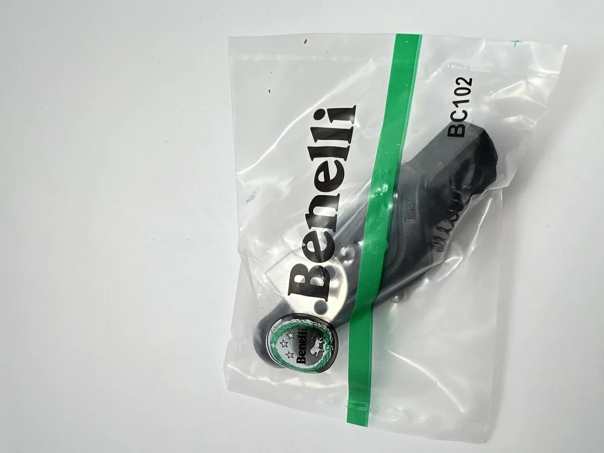 พักเท้าหลังขวา Benelli