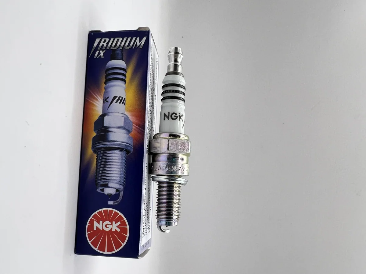 (f)หัวเทียนเข็ม IRIDIUM CR9EIX
